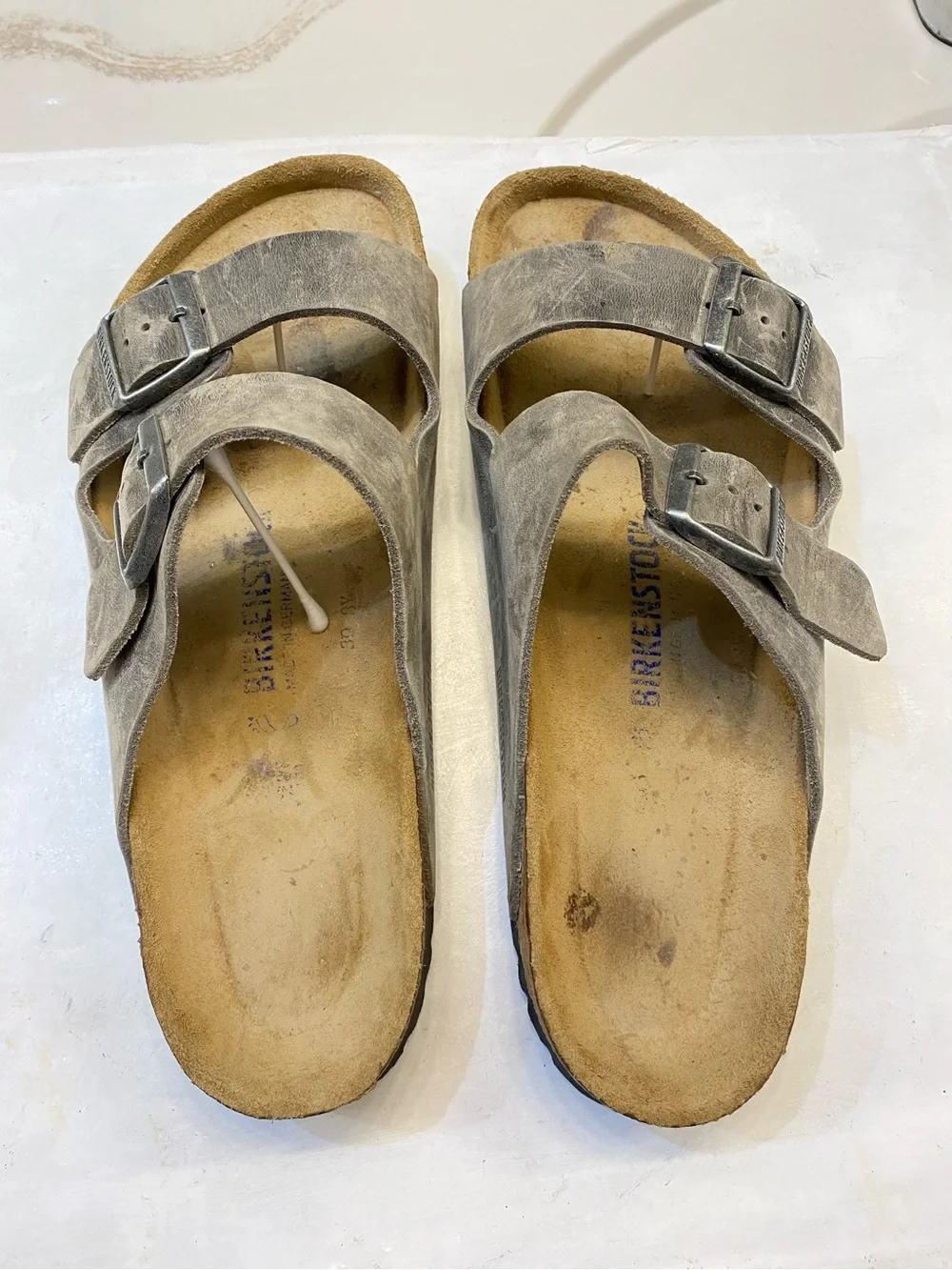 Birkenstock Arizona Sandals Size 42, Women Size 11, Men’s Size 9 great condition